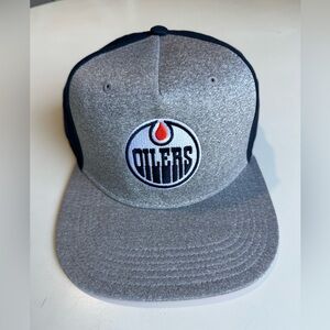 NHL Edmonton Oilers Hat NWT